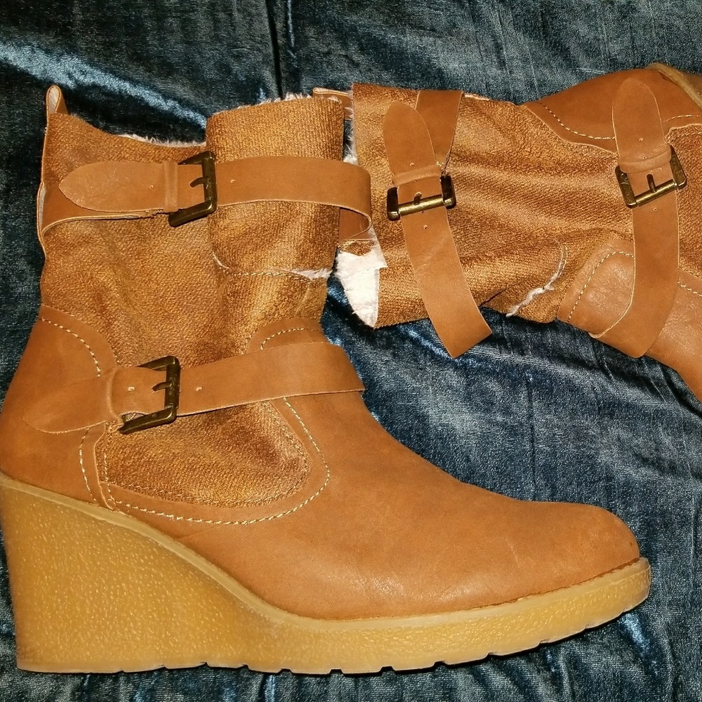 Brown wedge boots
